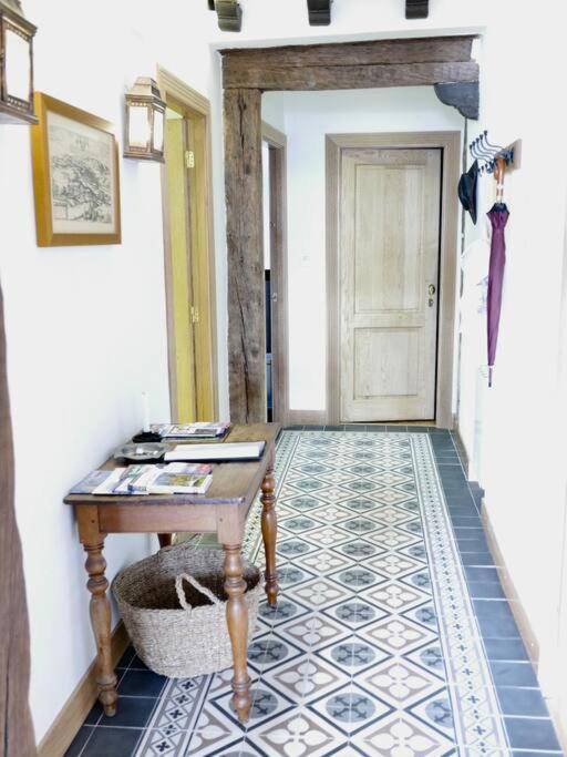 شقة Sea Views In The Heart Of The Old Town كاسترو أورديالس المظهر الخارجي الصورة