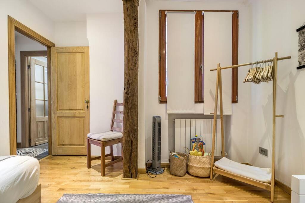 شقة Sea Views In The Heart Of The Old Town كاسترو أورديالس المظهر الخارجي الصورة