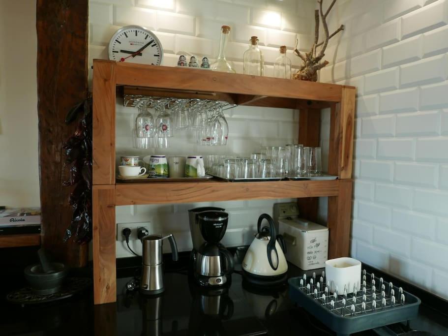 شقة Sea Views In The Heart Of The Old Town كاسترو أورديالس المظهر الخارجي الصورة